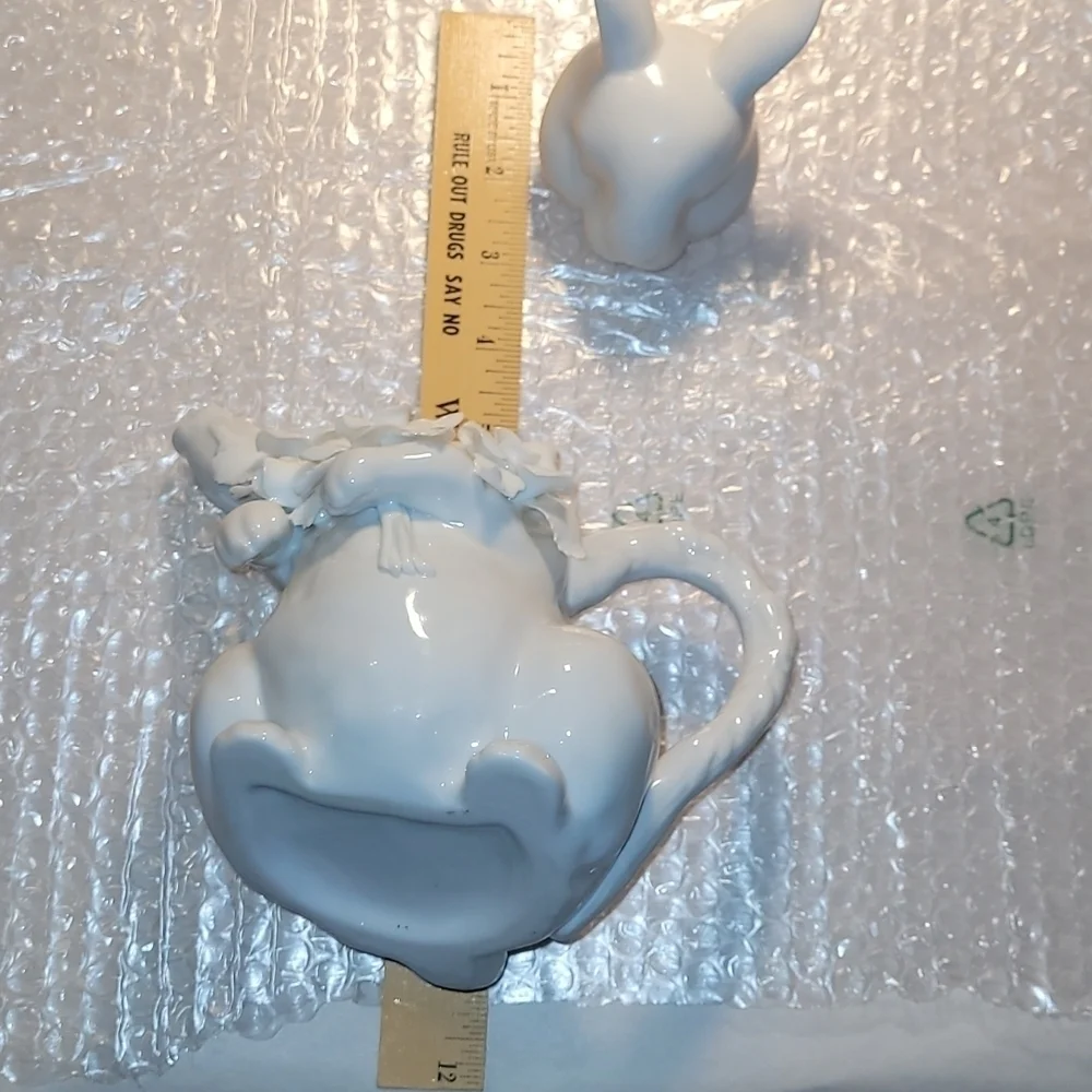 Bunny Rabbit and Rose's Teapot 🫖